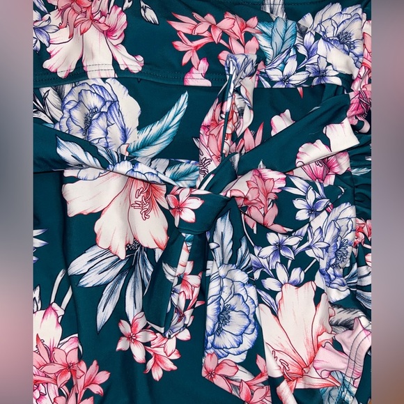 PinkBlush Jade Floral Waist Tie Maternity One-Piece Swimsuit Size Small - Picture 13 of 14